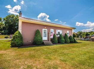 533 Vulcanite Ave, Alpha, NJ 08865