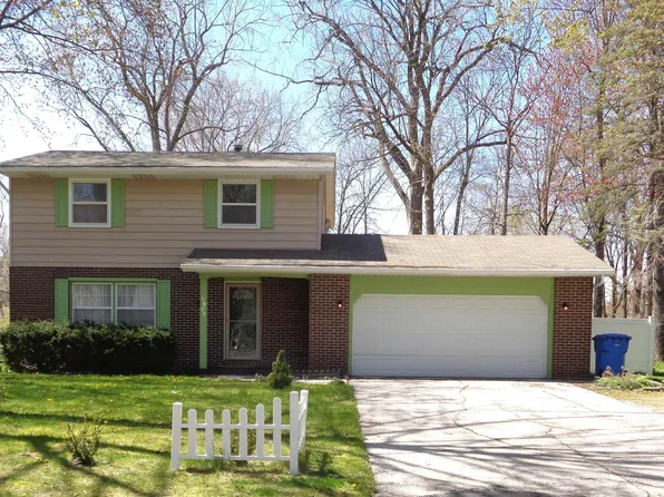 3809 Fuller Dr, Midland, MI 48642