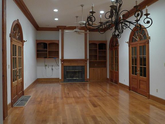 5th image of 7235 Highland Rd