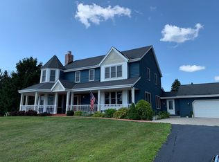 755 River Bend Rd, Grafton, WI 53024