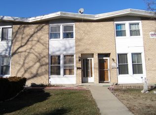 1386 Fargo St, Des Plaines, IL 60018