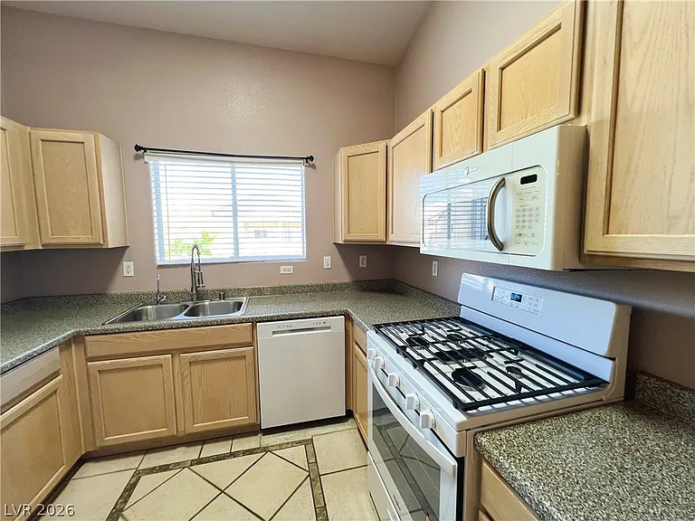 2100 Quarry Ridge St #207 — Photo 41
