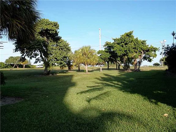 2nd image of 7600 Collins Ave APT 416