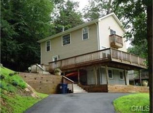 195 Manor Rd, Southbury, CT 06488