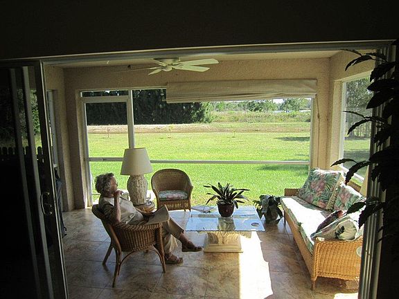 5th image of 731 Arundel Cir