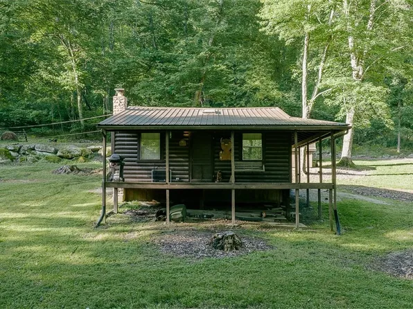20510 County Road 6, Coshocton, OH 43812
