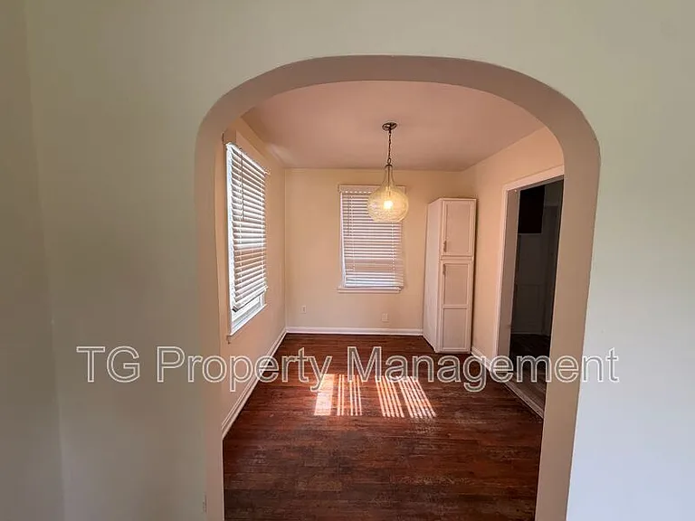 5135 Astral St — Photo 2