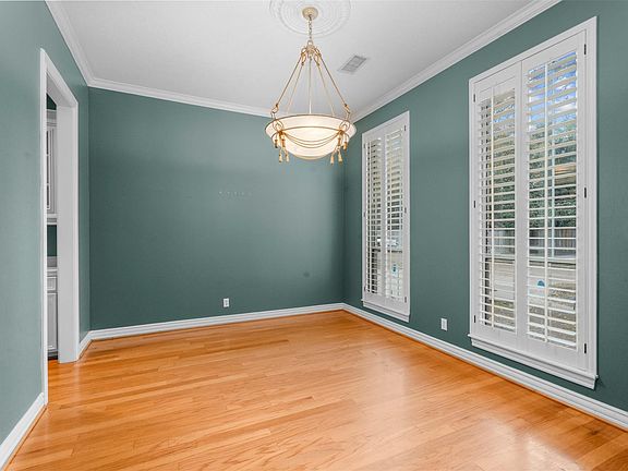 5th image of 14210 Reissen Ln