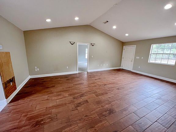 3rd image of 159 Michigan Ln