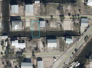 73 7th Ave W, Horseshoe Beach, FL 32648