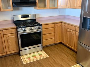 19135 Stonehill Dr, Eagle River, AK 99577