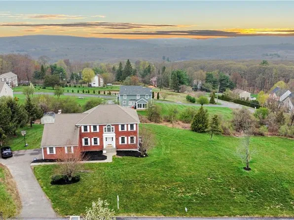 2 Valley View Lane, Burlington, CT 06013