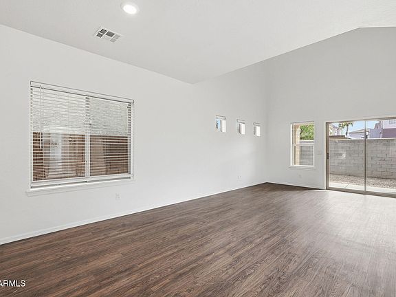 4th image of 12099 N 66TH Avenue