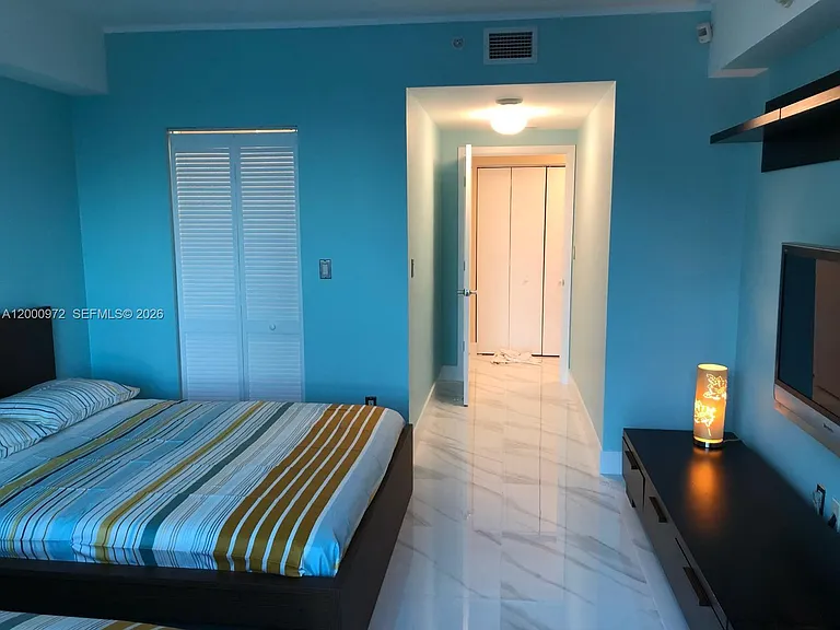 325 Biscayne Blvd #2523 — Photo 27
