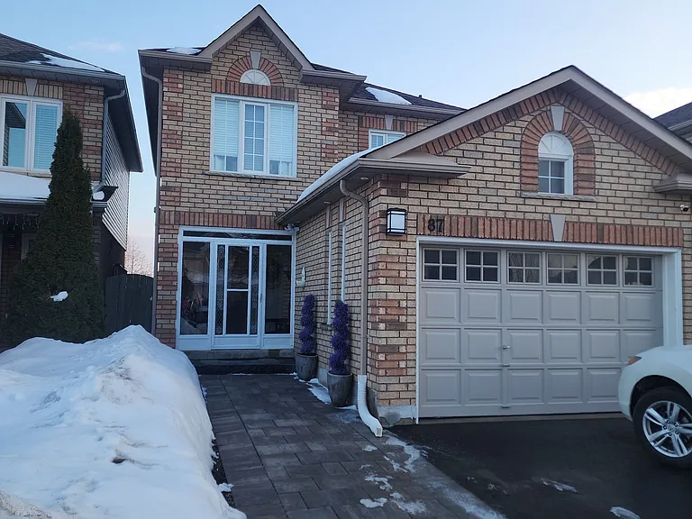 87 Breeze Dr — Photo 1