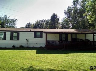 209 E 1st St, Blue Springs, NE 68318
