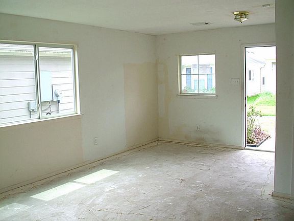 2nd image of 11743 Chanteloup Dr