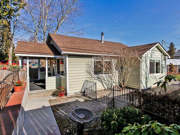 2nd image of 3406 S 135th St