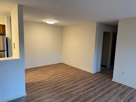 3rd image of 9208 Tamarron Dr