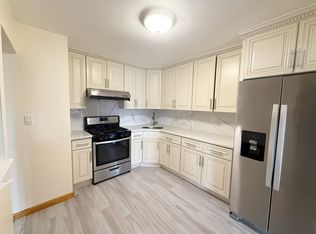 20941 41st Ave FLOOR 3, Bayside, NY 11361