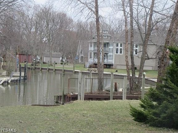 4th image of 35422 Dewey Dr