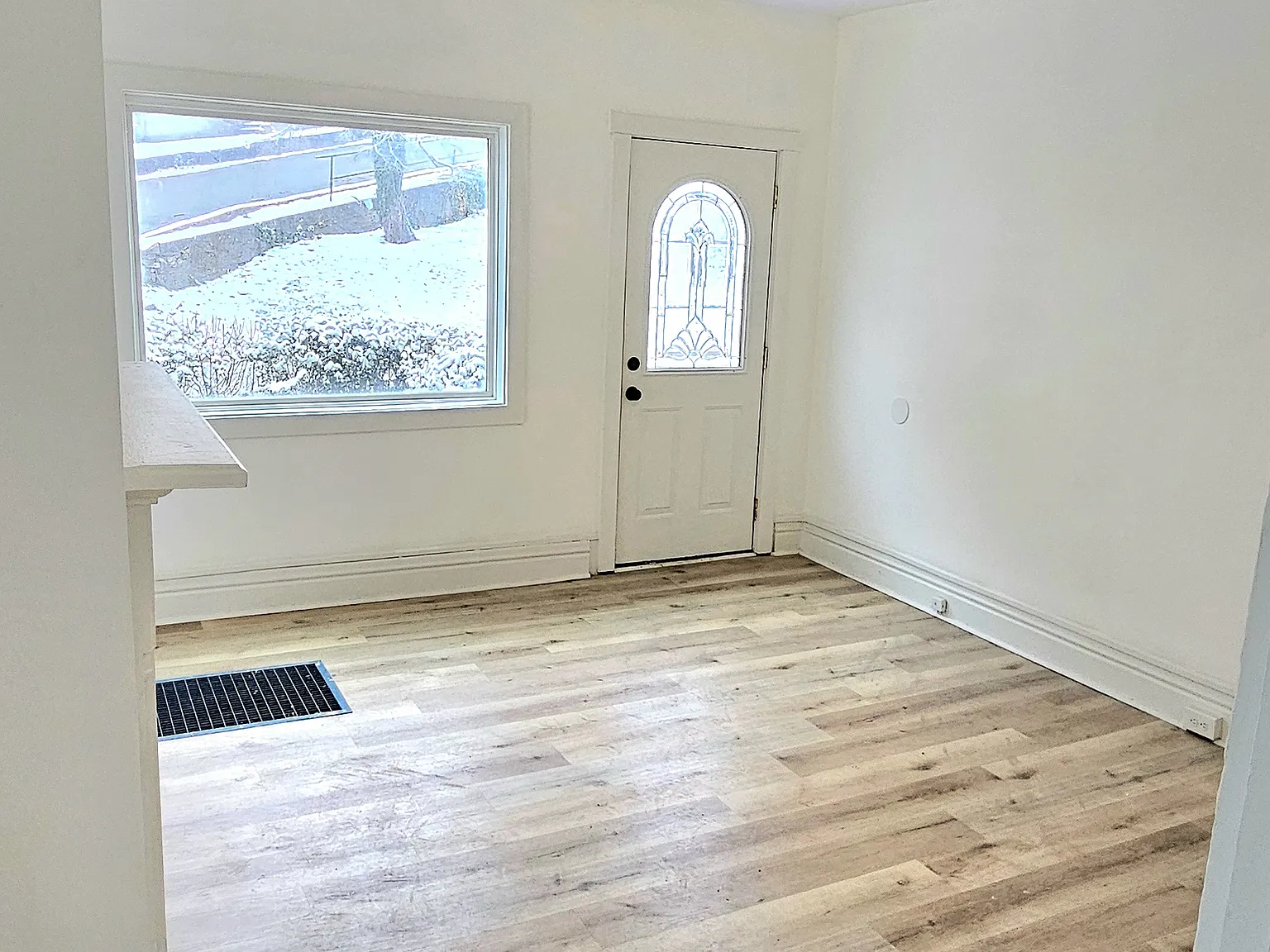 3 bed, $1,449 — Photo 4