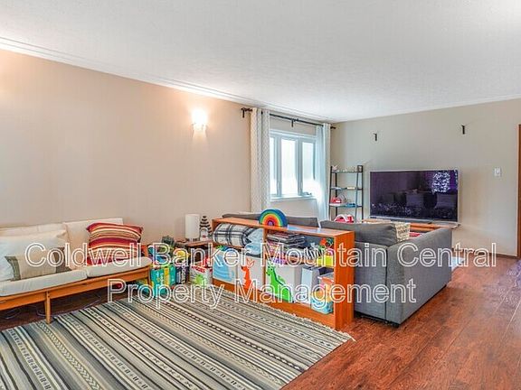 5th image of 11628 91st St NW
