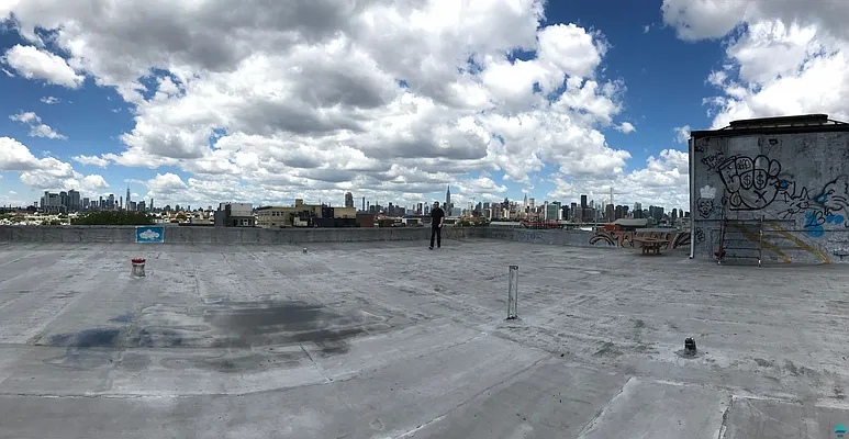 Rented by EXR | media 33