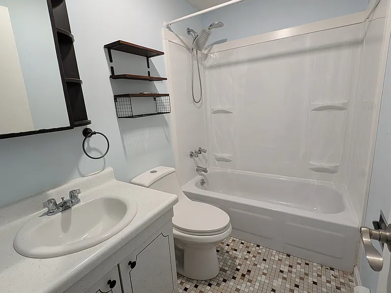 199 E Mason St #3 — Photo 5