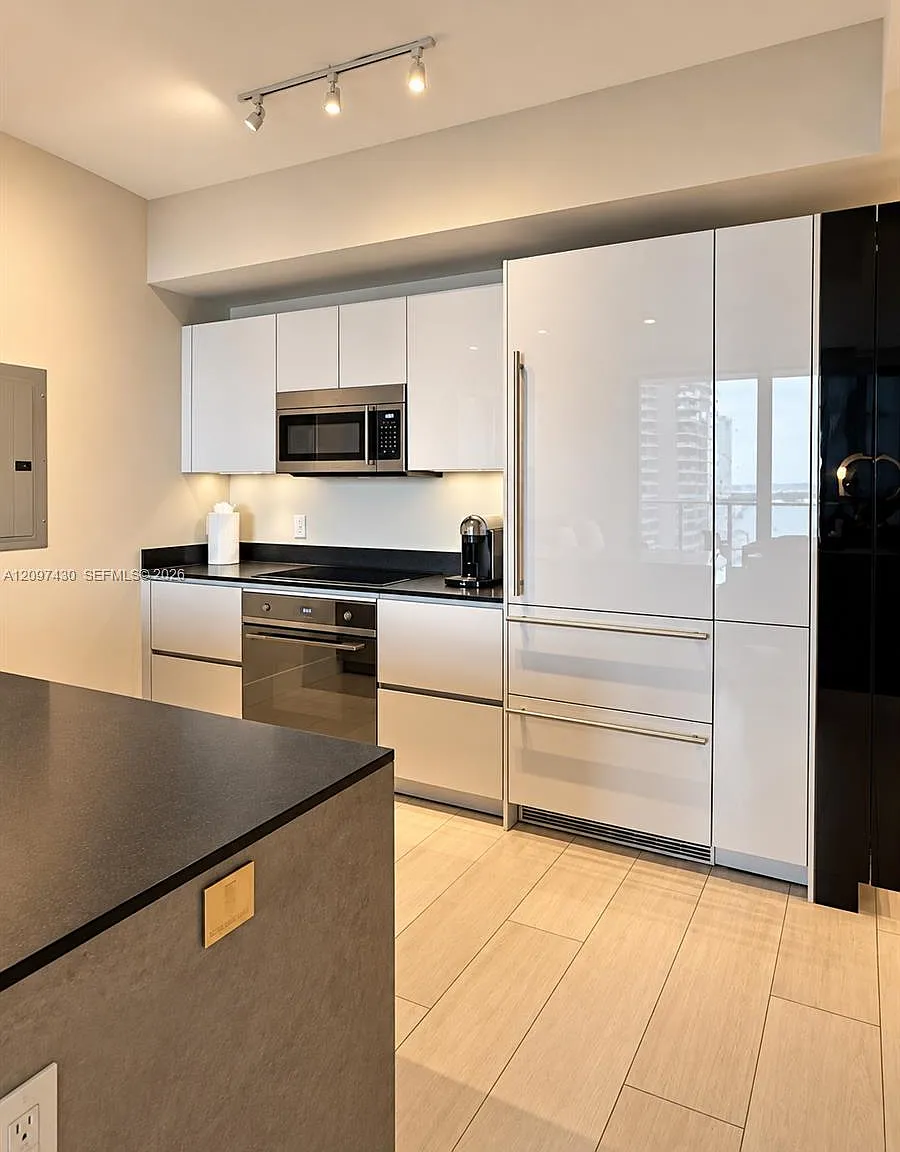 1010 Brickell Condo — Photo 4
