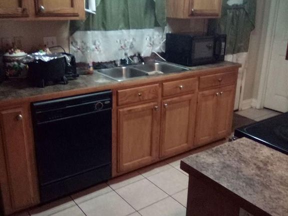 4th image of 23919 Jackson St