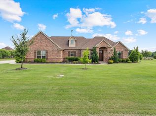2016 Twin Creeks Cir, Pilot Point, TX 76258