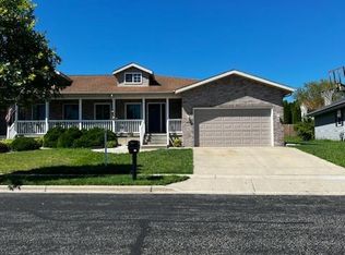 332 Blackberry Ln, Deforest, WI 53532