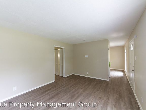 3rd image of 4016 Wallace Ave