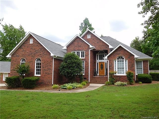 1st image of 118 Trollingwood Ln