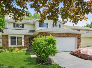 1265 Haverhill Cir, Naperville, IL 60563