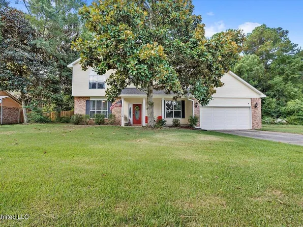 9117 Marina Ave, Ocean Springs, MS 39564