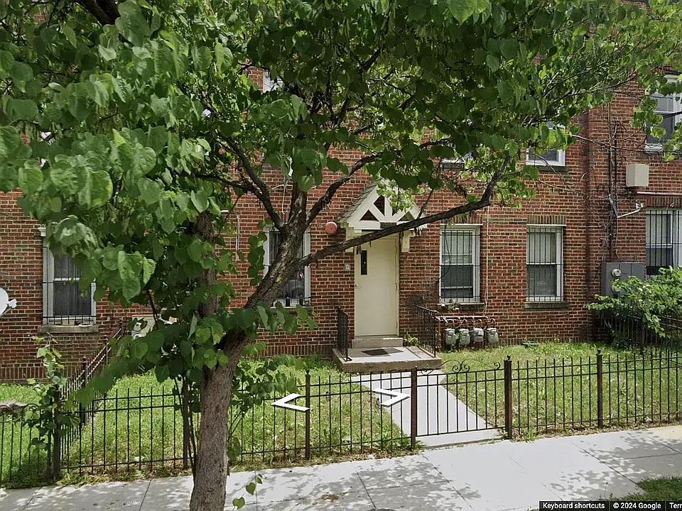 1706 16th Street SE
