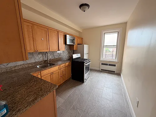 1539 Hollywood Ave #3 Photo 1