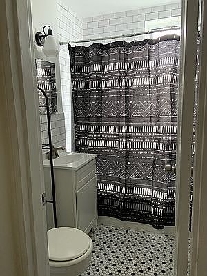 3rd image of 8801 35th Ave APT 5C