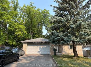 14 Guest St, Brampton, ON L6W 1T8