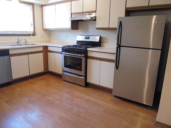 5th image of 491 Leslie Ct APT 202