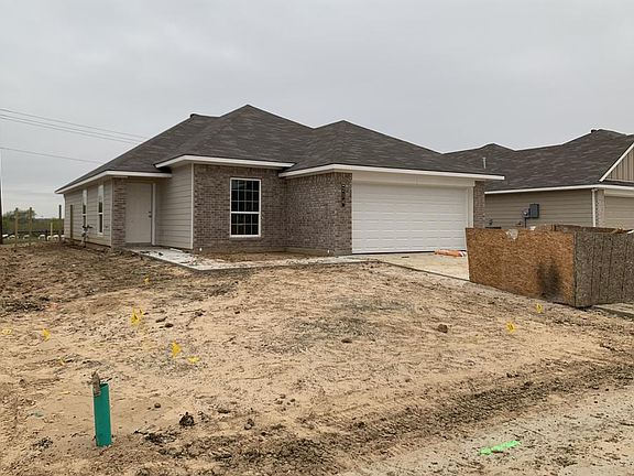 2nd image of 214 Broaddus Bnd