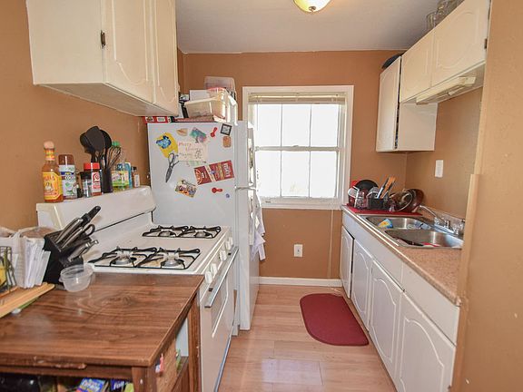 5th image of 3322 S Taylor Ave #3324