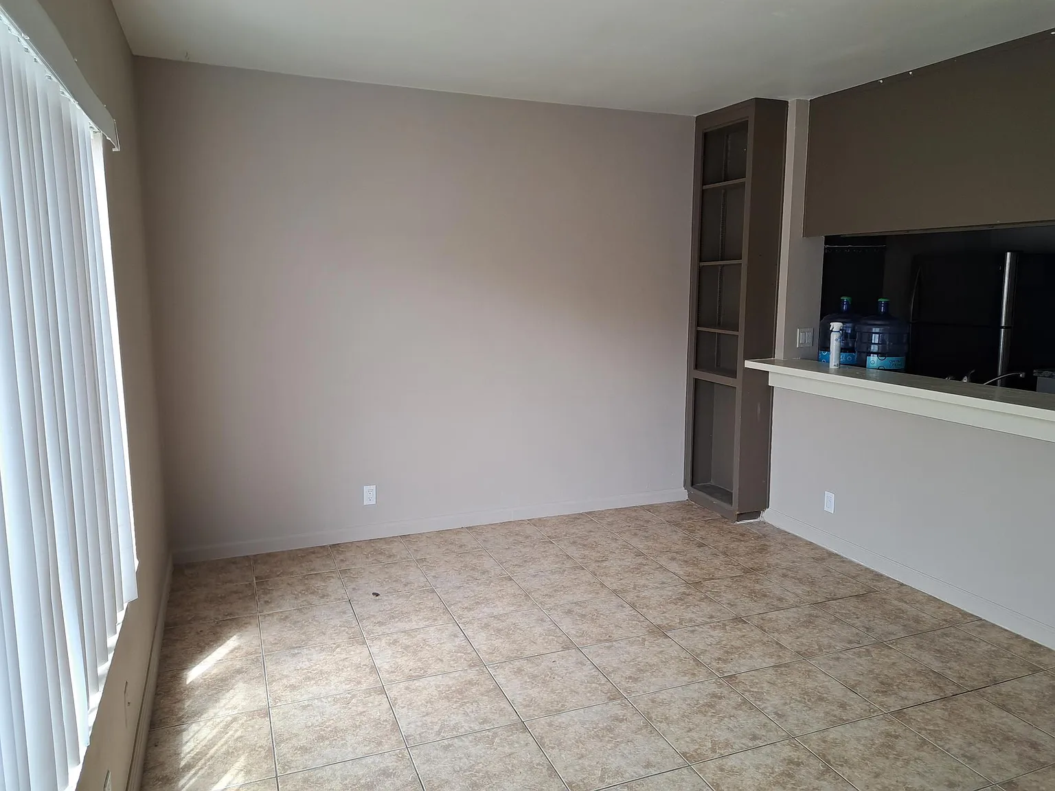 4255 42nd St — Photo 3