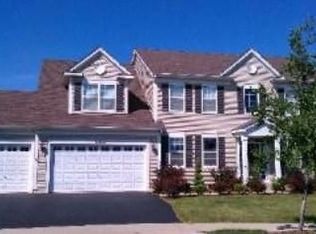 11643 Barberry Ct, Huntley, IL 60142