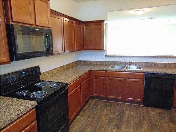 4th image of 1208 Timberview Ave