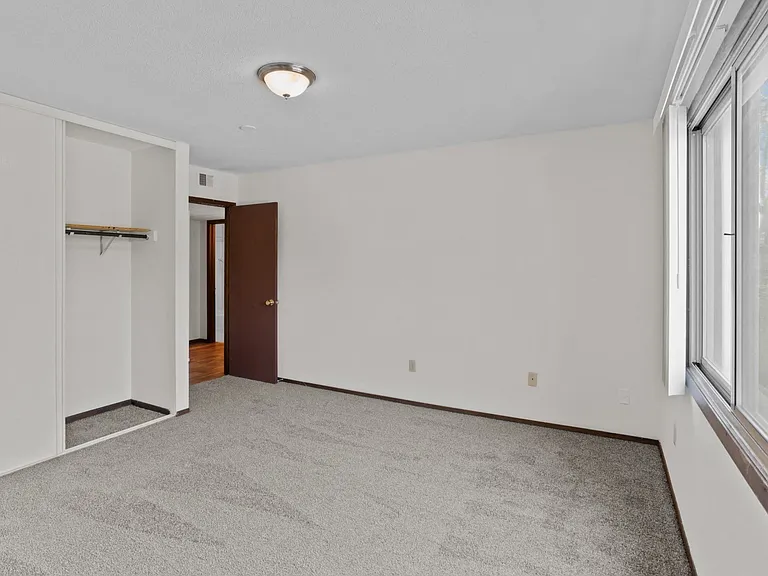 Parkridge Way Apartments — Photo 32