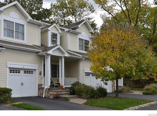 5 Merion Ct, Cortlandt Manor, NY 10567