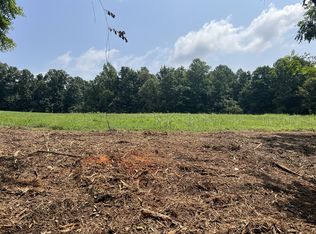 7 White Springs Rd, Lafayette, TN 37083